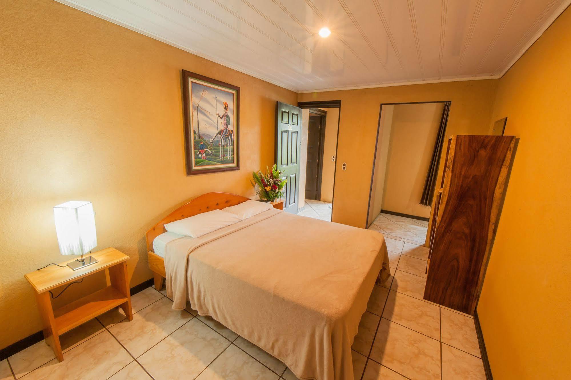 Cabinas Eddy B&B Monteverde Exterior foto